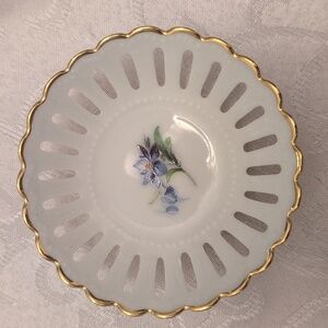 EUC Vintage Elegant Gold-Trimmed Porcelain Bowl